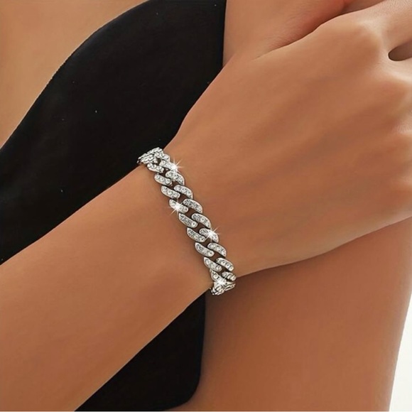 Jewelry - Rhinestone Chain Bracelet Gorgeous 💎